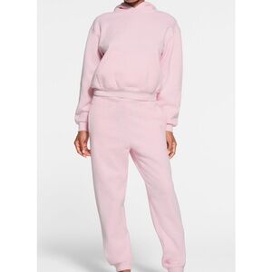 NWT SKIMS CHERRY BLOSSOM COTTON FLEECE SET